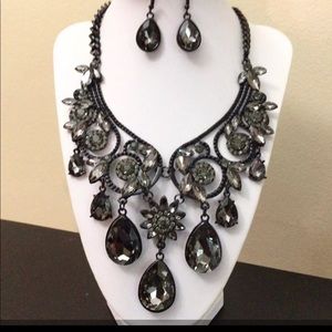 NEW. Black Gray Cover in Variety of Acrylic Rhinestone Set(Necklace/Earrings)